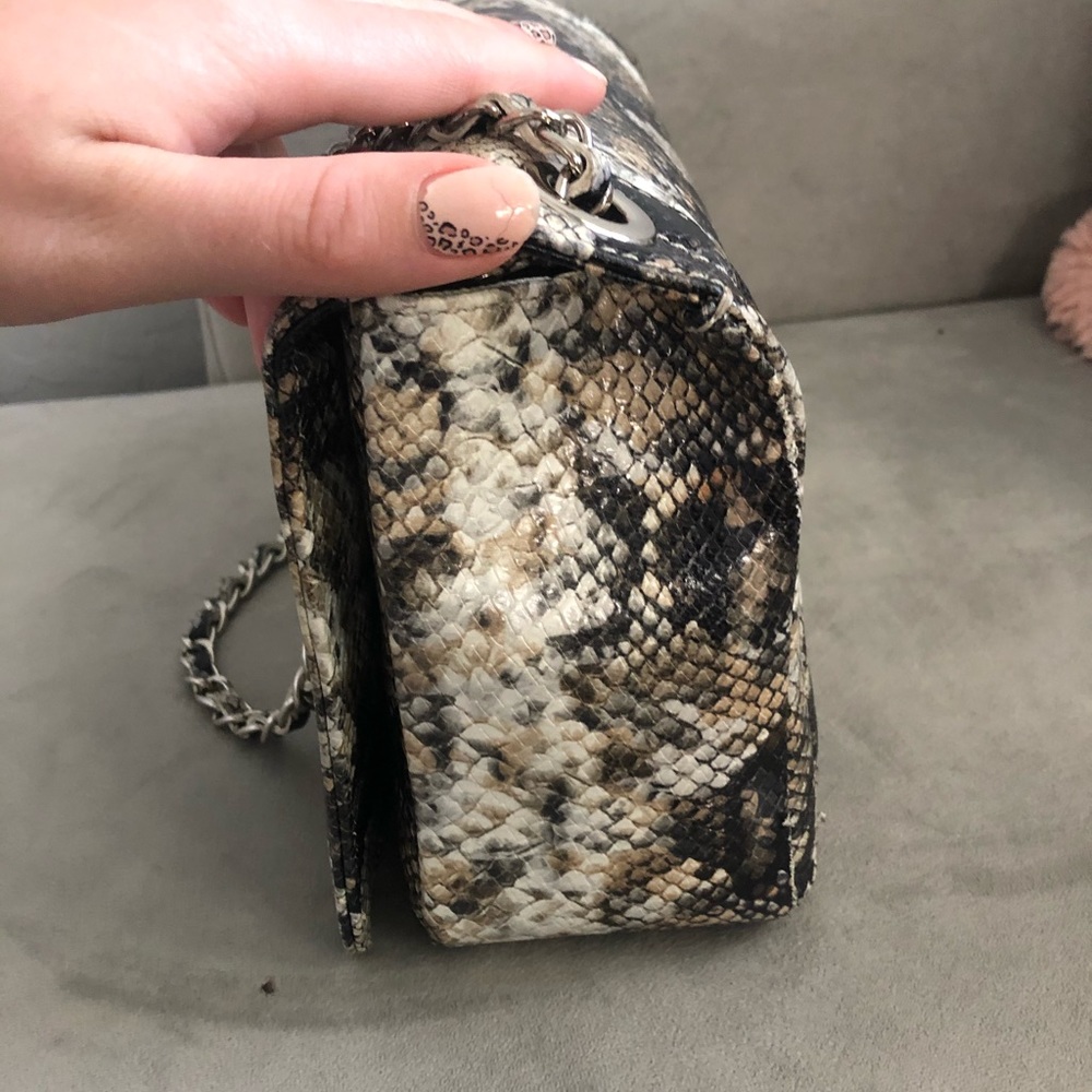💋Valentino💋 Python medium crossbody bag. - Picture 8 of 8